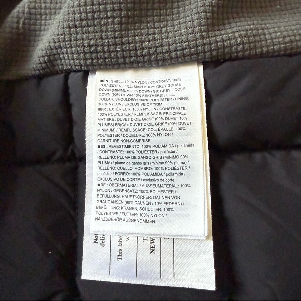 Arc’teryx Down Jacket. Euc Like New - image 4